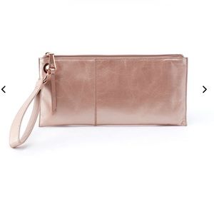 ISO this exact Hobo Vida Wristlet in Rose Quartz (?)
